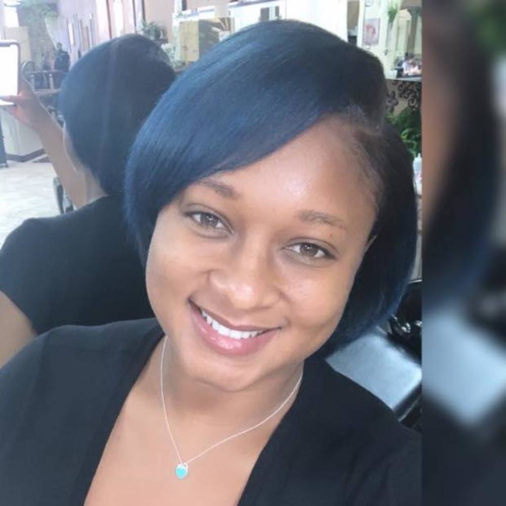 Meet your Posher, Derica